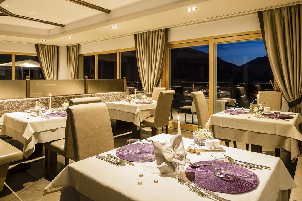 Astor Hotel Schenna Ngoại thất bức ảnh